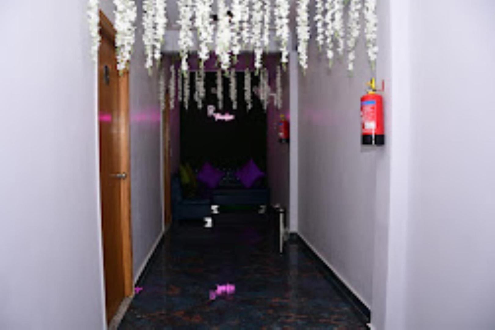 Renu Paradise , Ayodhya Otel Dış mekan fotoğraf
